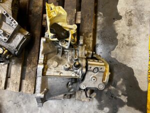 SKRZYNIA BIEGÓW MANUALNA 20ET26 CITROEN C4 CACTUS 1.2 THP