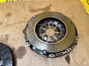 ZESTAW SPRZĘGŁO DOCISK TARCZA DWUMASA RENAULT 1.3 TCE