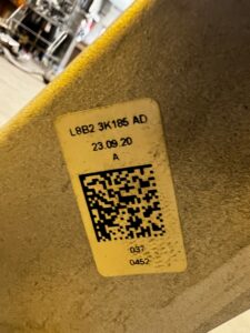 ZWROTNICA PIASTA CZUJNIK ABS PRZÓD PRAWY LAND ROVER DEFENDER II L663