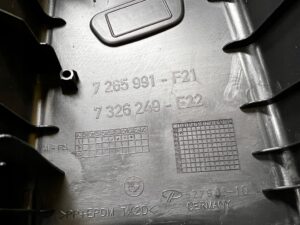 LEWA OSŁONA TAPICERKA POSZYCIE SŁUPKA BMW F21 F22