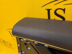 TAPICERKA DRZWI PRAWY TYŁ AUDI Q7 4M0 ALCANTARA