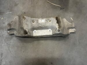 IZOLACJA OSŁONA TERMICZNA PODŁOGI BAGAŻNIKA BMW M5 F90