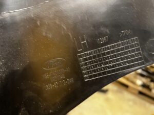 TAPICERKA BOCZEK BAGAŻNIKA TYŁ LEWY LEWA FORD EXPLORER VI MK6