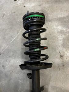 ZWROTNICA AMORTYZATOR PRZÓD PRAWY PEUGEOT 508 I 2.0 HDI RXH 4HYBRID