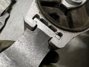 ŁAPA MOCOWANIE PODUSZKA SILNIKA RENAULT MEGANE IV RS 1.8 TCE