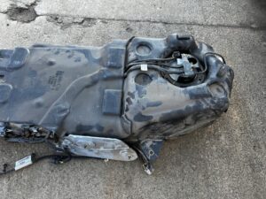 KOMPLET ZBIORNIK BAK POMPA PALIWA FORD EXPLORER MK6 3.3 V6 FHEF HYBRID