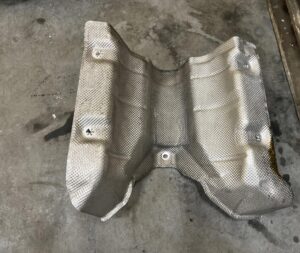 BLACHA OSŁONA TERMICZNA RANGE ROVER VELAR L560 2.0D