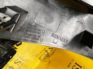 OSŁONA DEKOR DESKI KONSOLI LEWA DACIA DUSTER II