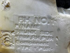 TAPICERKA BOCZEK WYKŁADZINA BAGAŻNIKA PRAWY PRAWA TESLA MODEL 3 PRZEDLIFT