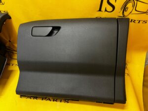 FORD KUGA III MK3 SCHOWEK PASAŻERA EUROPA