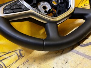 KIEROWNICA SKÓRZANA MULTIFUNKCJA DACIA SANDERO III 2021R