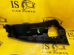 LEWA OSŁONA SŁUPKA PROGU KANAPY MEGANE IV SEDAN