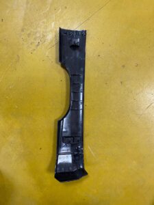 OSŁONA PRAWEGO PRZEDNIEGO FOTELA PRZÓD BMW X6 E71