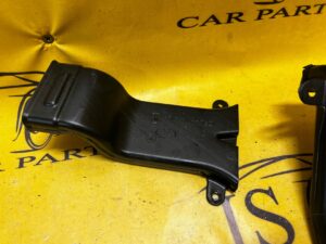 KANAŁ WLOT POWIETRZA PRAWY RANGE ROVER VOGUE L405