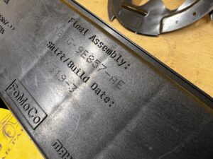 FILTR WĘGLOWY PAR PALIWA FORD BRONCO 21-