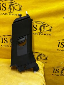 POSZYCIE OSŁONA OBUDOWA SŁUPKA ŚRODKOWEGO B LEWY VOLVO XC90 II