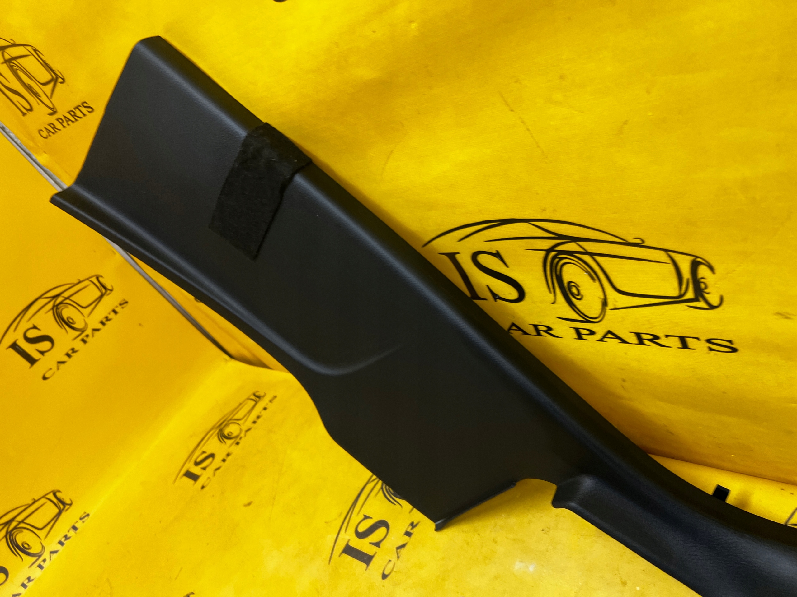 POSZYCIE OSŁONA OBUDOWA SŁUPKA C TYŁ LEWY FORD RANGER MK5 V