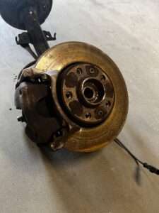 NOGA ZWROTNICA AMORTYZATOR PRZÓD LEWY LEWA RENAULT MEGANE IV