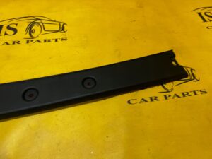 LISTWA OSŁONA BLENDA ŚRODKOWA RYNIENKI BAGAŻNIKA BMW X6 F16