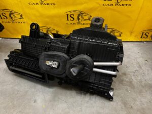 KOMPLETNA NAGRZEWNICA DMUCHAWA FORD KUGA MK3 RHD