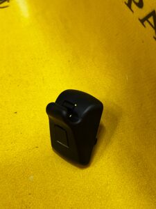 OSŁONA PLASTIK ZAŚLEPKA AIRBAG LR DISCOVERY V L550