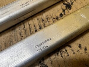 ROZPÓRKA WSPORNIK KIELICHÓW PRZÓD MERCEDES GL X166