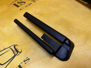 OSŁONA PROWADNICY SZYNY FOTELA PRZÓD LEWY PORSCHE PANAMERA 970 I LIFT