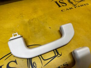 KOMPLET RĄCZKI UCHWYTY PODSUFITKI MERCEDES GLS X166