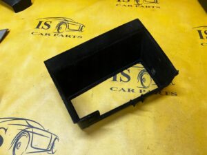 WNĘKA SCHOWEK KONSOLI DESKI PORT GNIAZDO USB BMW X5 E70 X6 E71 LHD