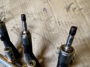 LISTWA WTRYSKOWA WTRYSKIWACZE POMPA CITROEN C3 III PEUGEOT 208 II 1.2 THP