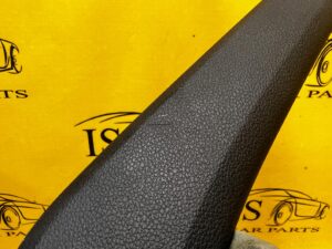 RĄCZKA KLAMKA UCHWYT WEWNĘTRZNY BOCZKU DRZWI PRAWY PRAWA SKODA SCALA