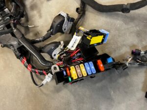 WIĄZKA INSTALACJA OKABLOWANIE SILNIKA RENAULT DACIA 1.5 BLUE DCI K9K U874