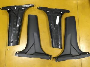 LEWA OSŁONA TAPICERKA SŁUPKA B NISSAN X-TRAIL T32