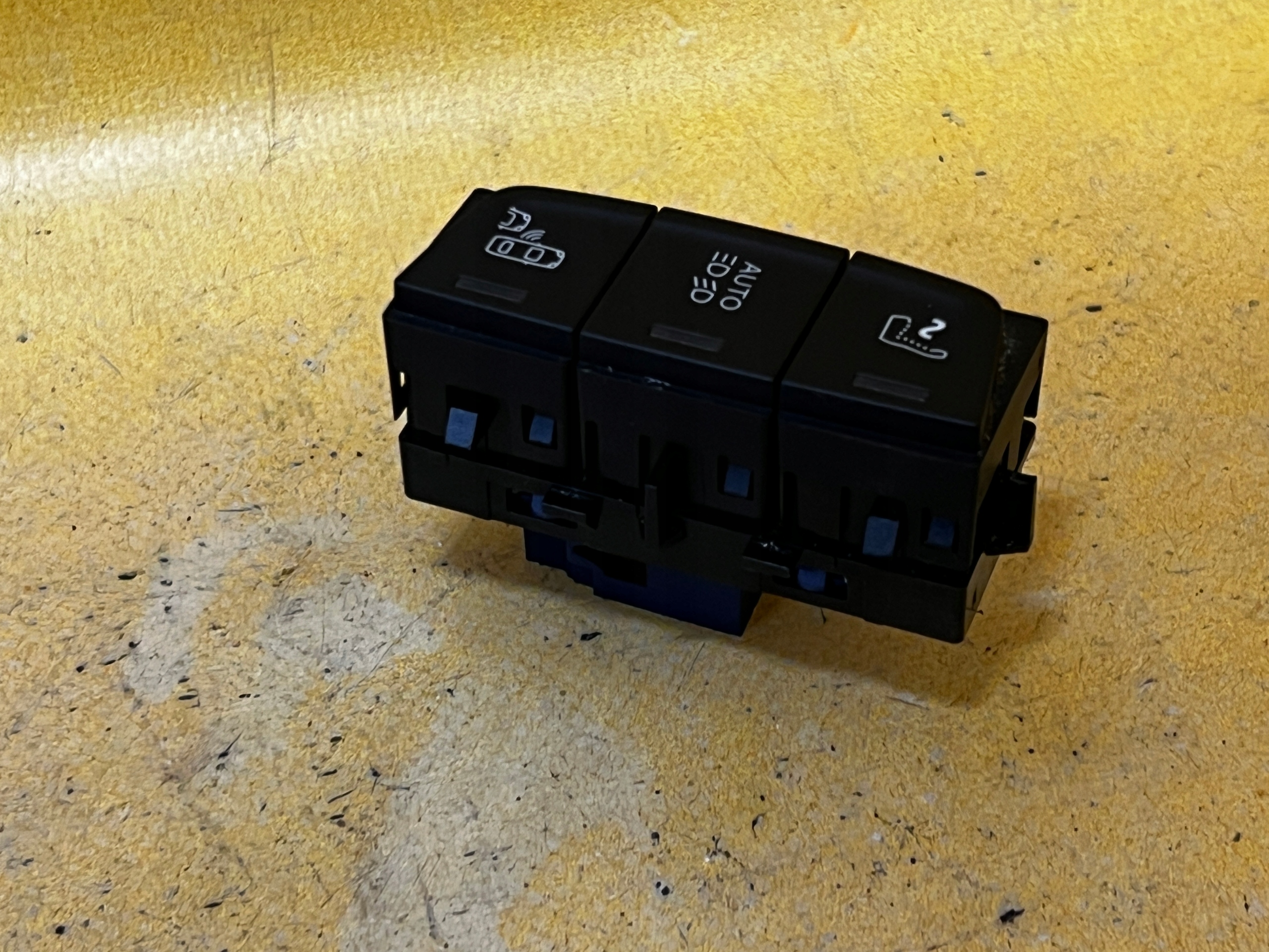 PRZYCISK WIELOFUNKCYJNY PEUGEOT 508 I RXH 2.0 HDI