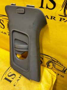 POSZYCIE OSŁONA SŁUPKA ŚRODKOWEGO B LEWY PORSCHE PANAMERA 970 I LIFT