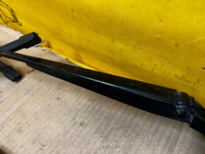 KOMPLET RAMIONA WYCIERACZKI PRZÓD FORD EXPLORER VI MK6 EU