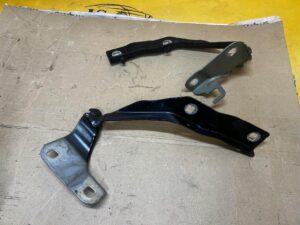 KOMPLET ZAWIASY MASKI POKRYWY SILNIKA LEWY PRAWY FORD EXPLORER MK6