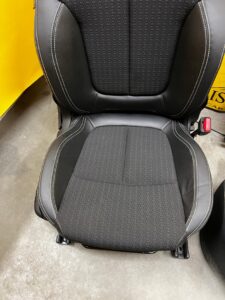 TAPICERKA FOTELE KANAPA AIRBAG ISOFIX EU PÓŁ SKÓRA RENAULT KADJAR