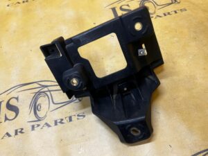 UCHWYT MOCOWANIE ASYSTENTA ZMIANY PASA PRAWY PORSCHE PANAMERA 970 I LIFT