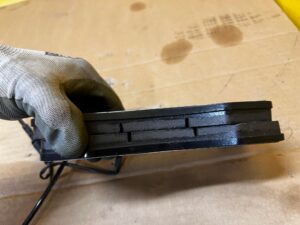 KOMPLET TARCZE KLOCKI HAMULCOWE PRZÓD BREMBO LAND ROVER DISCOVERY V L462