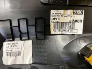 BOCZEK TAPICERKA DRZWI LEWY PRZÓD DACIA JOGGER SANDERO III