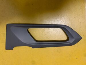 PRAWY TYŁ RAMKA OSŁONA KLAMKI DRZWI PEUGEOT 508 II