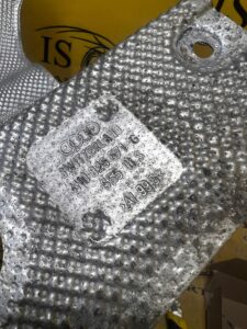 OSŁONA TERMICZNA TUNELU ŚRODKOWEGO AUDI A8 D4