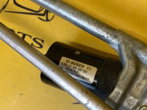 SILNICZEK MECHANIZM WYCIERACZE PORSCHE 987 911 997