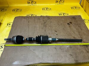 PÓŁOŚ PRZÓD PRZEDNIA PRAWY PRAWA NISSAN X-TRAIL T32 F