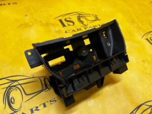 SCHOWEK KONSOLI DESKI ZAPALNICZKA PORT WEJSCIE USB AUX PEUGEOT 308 II T9 EU