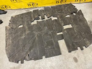 WYGŁUSZENIE MATA PODŁOGI KANAPY JAGUAR XJ X351