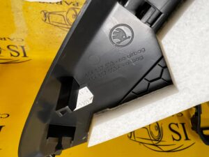 BOCZEK OSŁONA ZAŚLEPKA DESKI LEWA LEWY SKODA SCALA