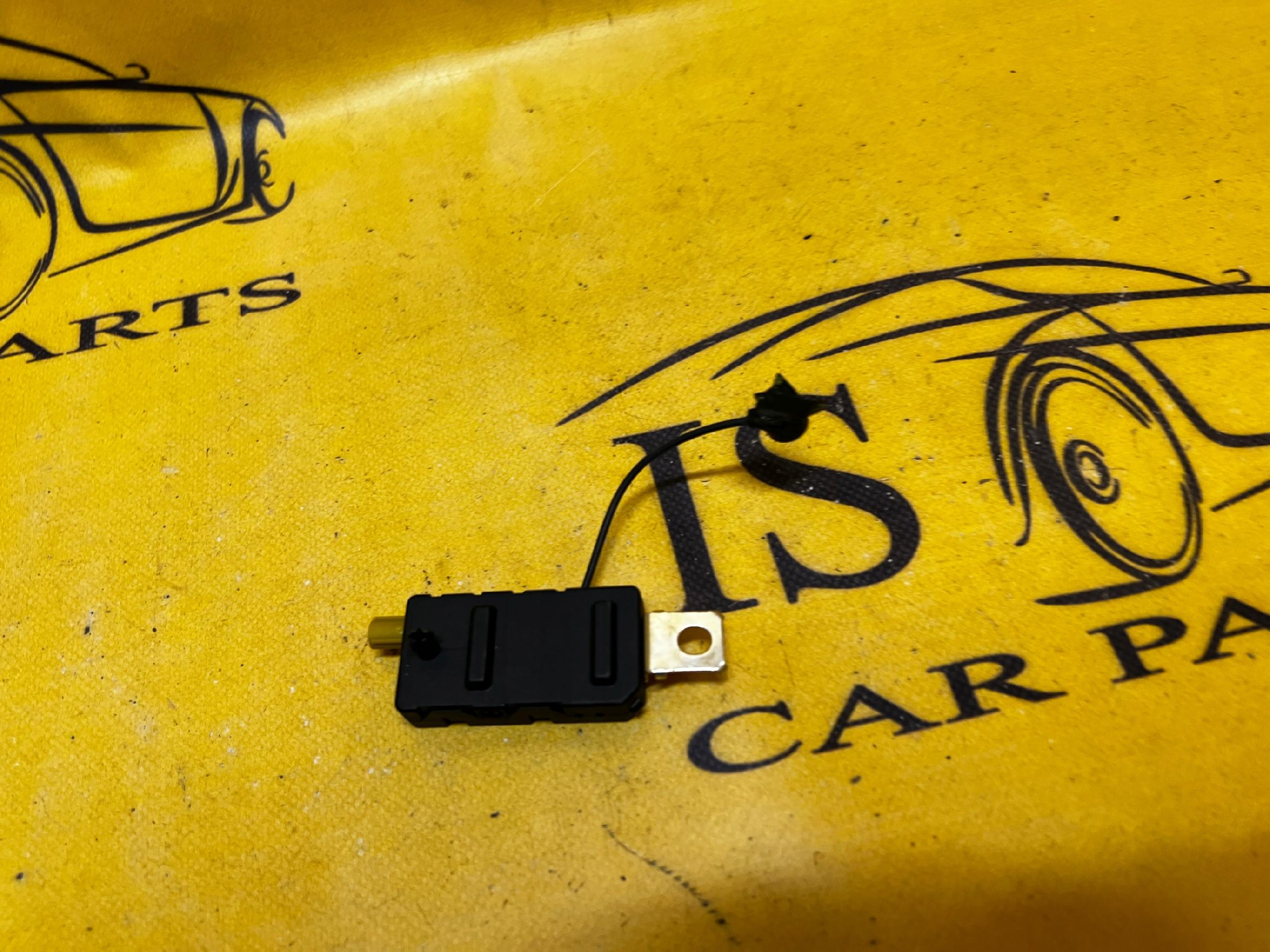 WZMACNIACZ ANTENTY MODUŁ RENAULT MEGANE SCENIC IV