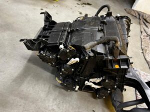 NAGRZEWNICA DMUCHAWA RANGE ROVER VELAR L560